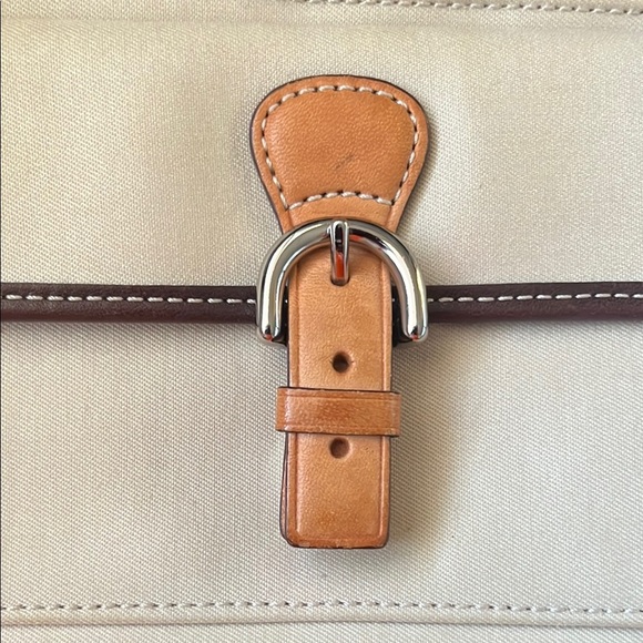 Coach Cream and Orange Wristlet Clutch - Picture 7 of 9